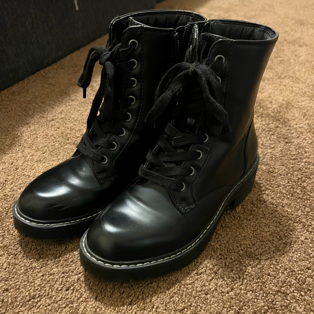 Sugar combat boots size 6.5